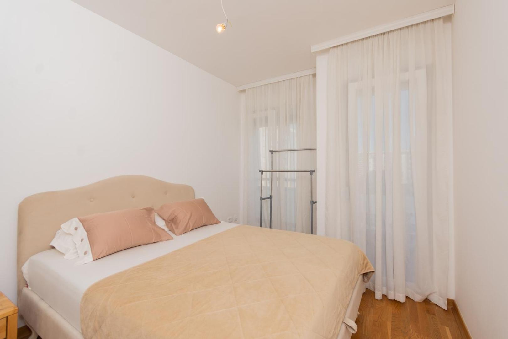 Lux City Apartment With Parking Podgorica Exterior foto